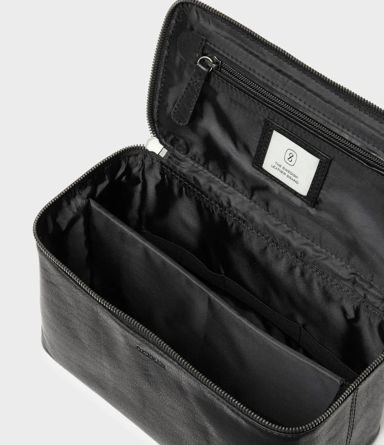 Saddler Barolo Necessär - Travels And Bags