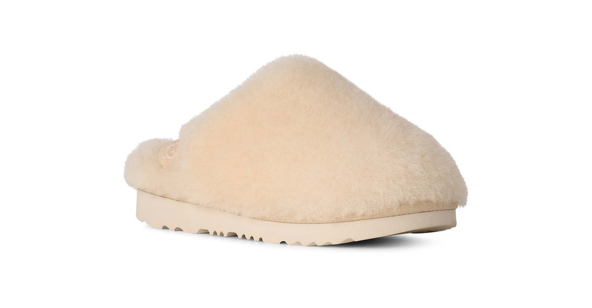 UGG Classic Fluffed Slip-On – Barn – Natural