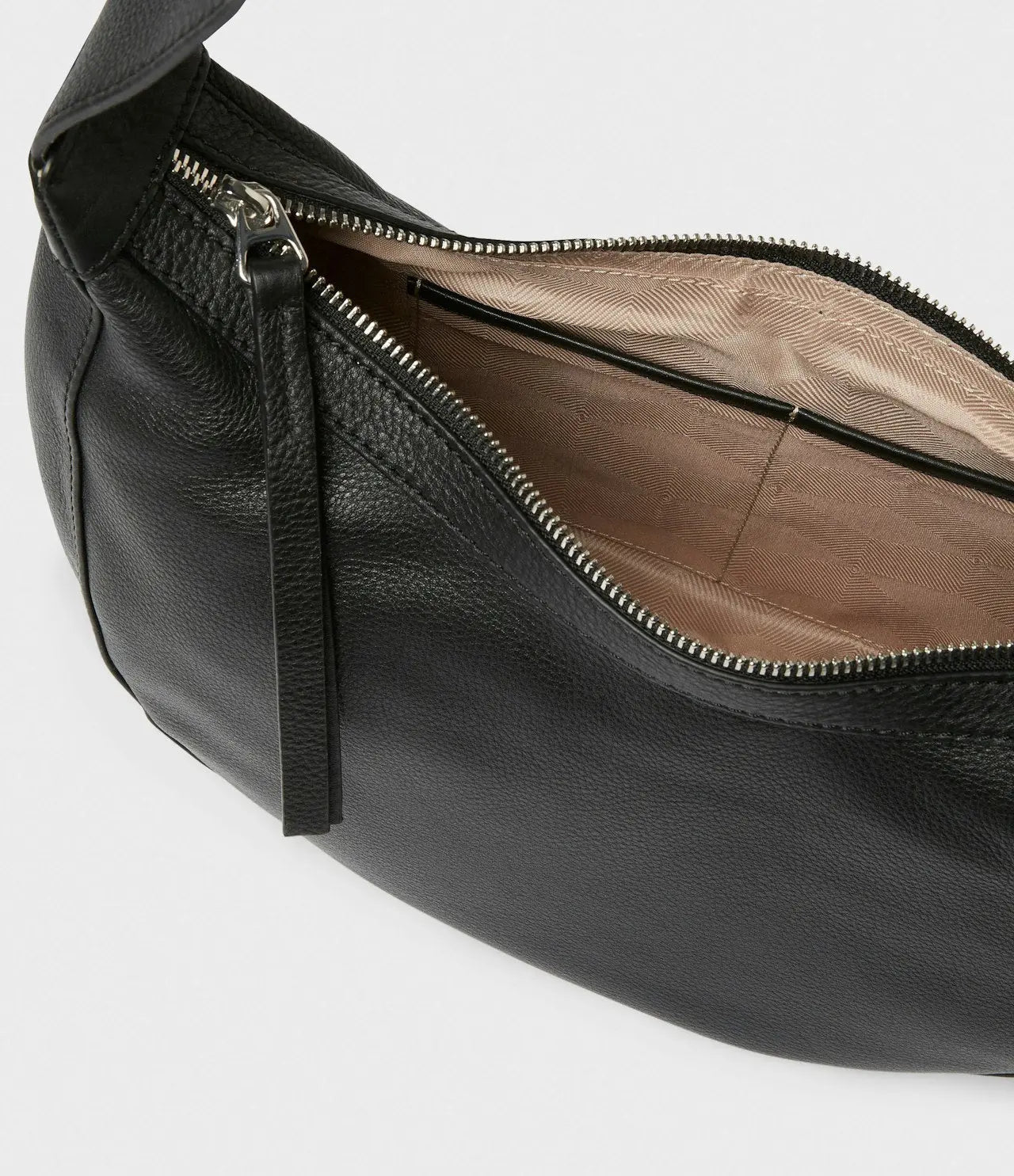 Saddler Runn Axelremsväska - Travels And Bags