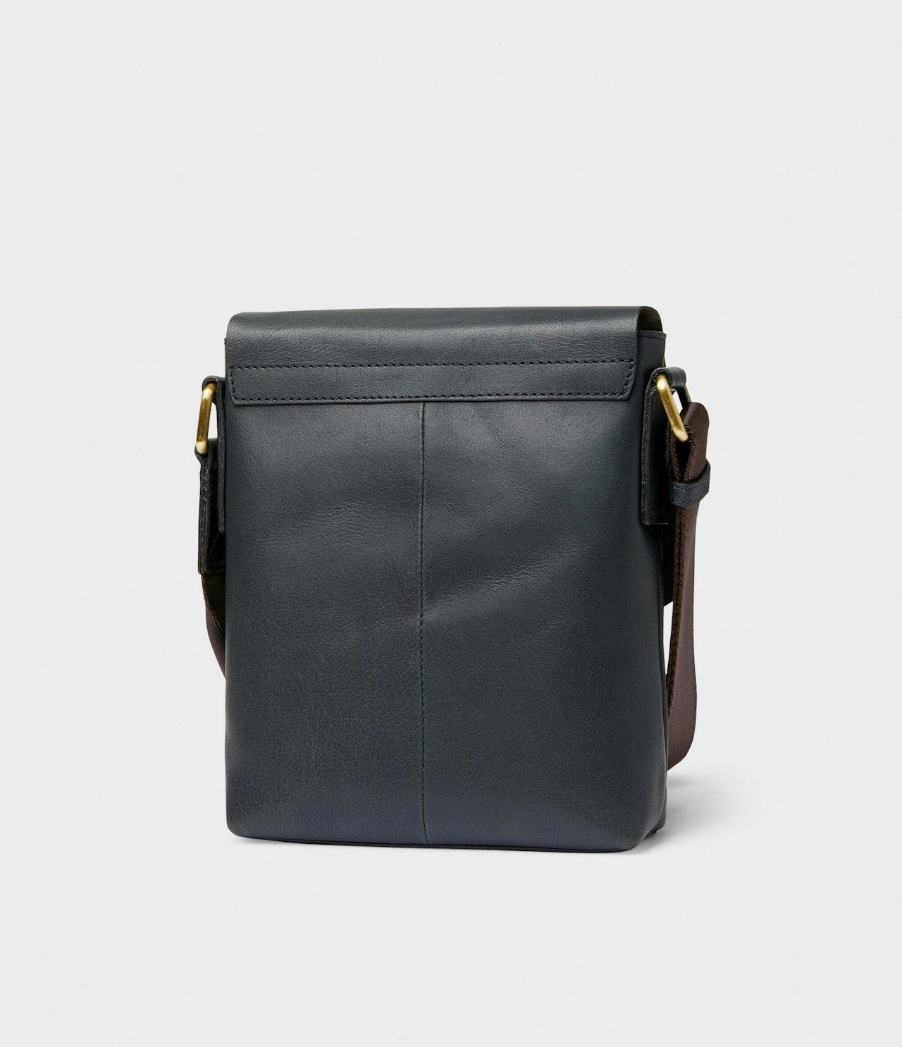 Saddler George Messengerväska - Marinblå - Travels And Bags