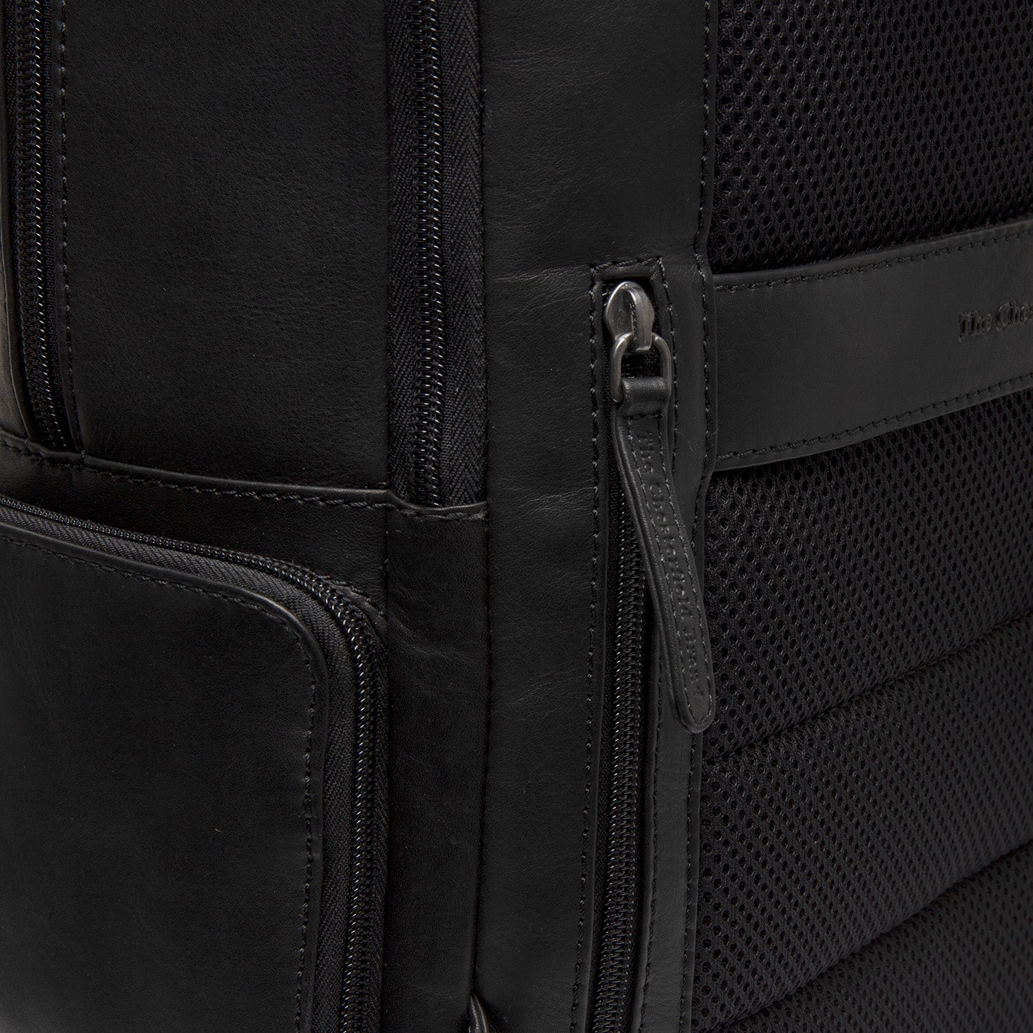 The Chesterfield Brand Lennox Backpack 17"